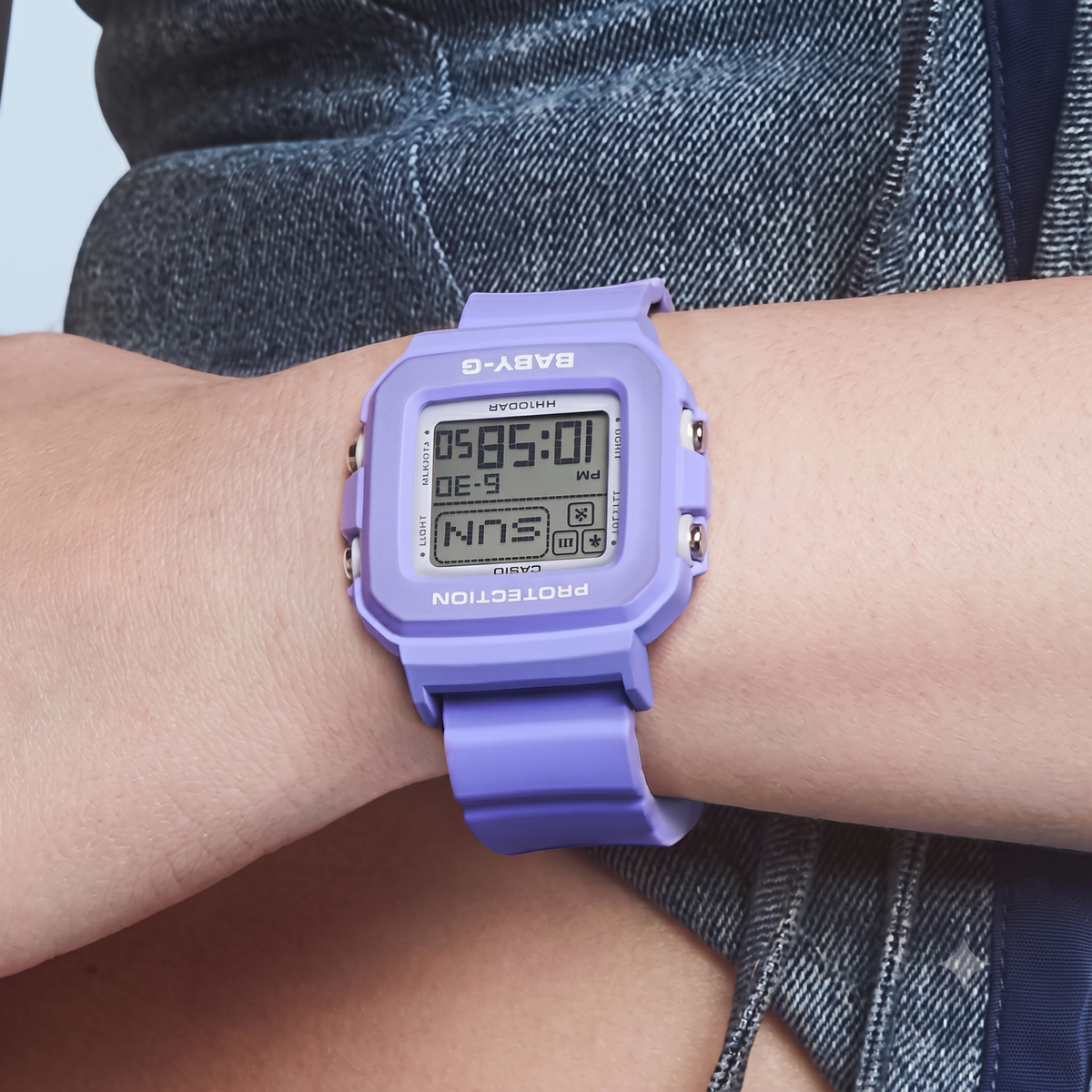 Casio BABY-G BGD-10K-6 Digital Watch & Holder Set, 100M