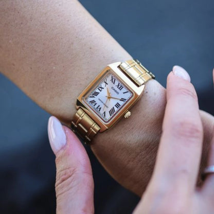 Casio LTP-V007G-9B Women’s Analog Watch, Gold Tone, Roman Dial, Stainless Steel